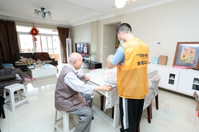 重慶 “家門口”養老從愿景走向現實，6198家服務設施織密幸福網